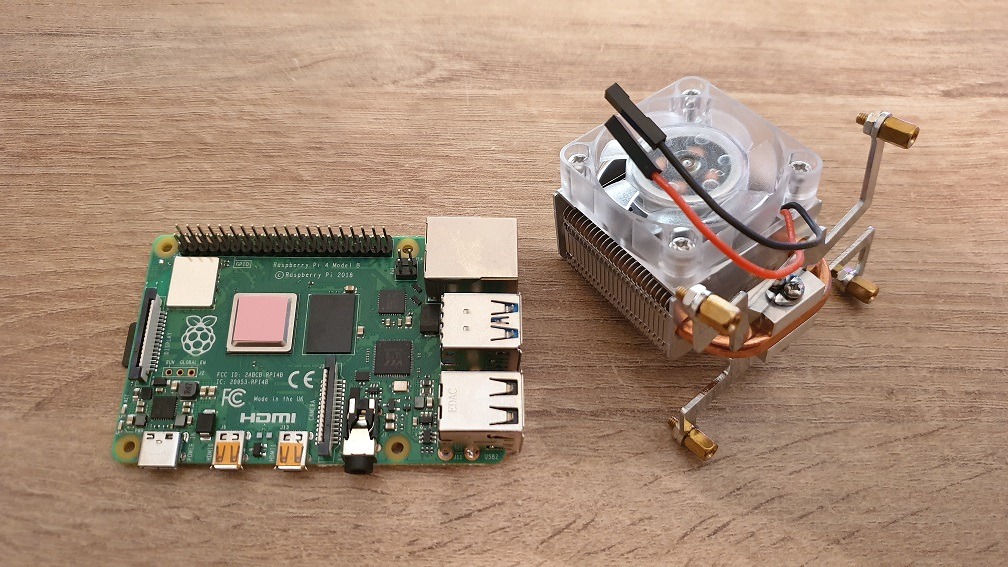 ICE Tower CPU Lüfter bereit für Montage auf Raspberry Pi
